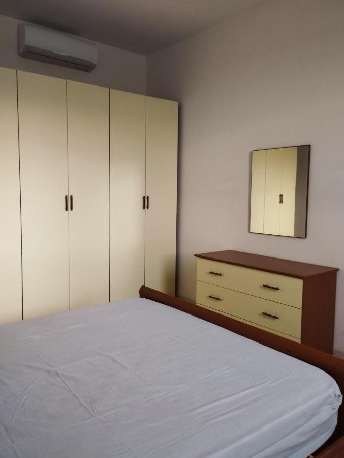 Clave, Affittacamere, Casa Vacanze Cozze 外观 照片