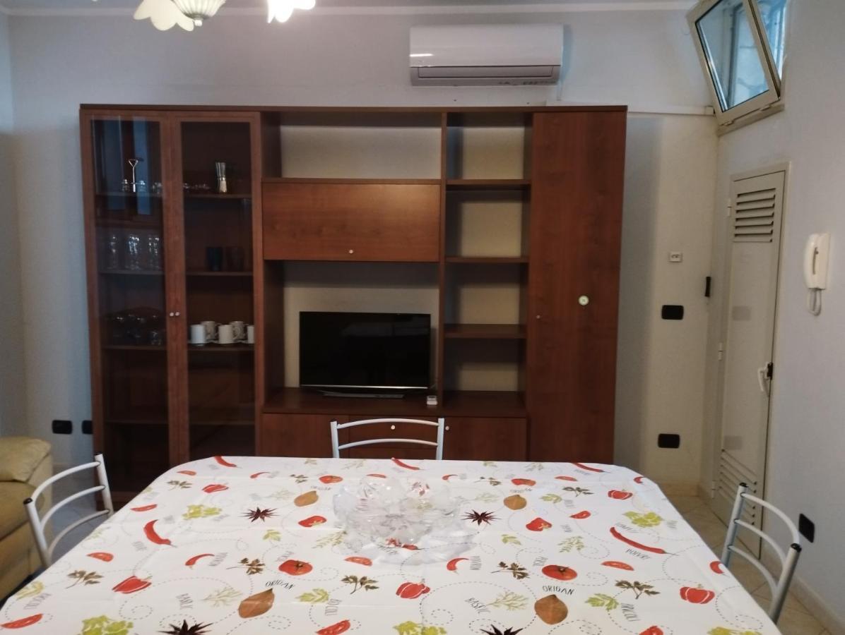 Clave, Affittacamere, Casa Vacanze Cozze 外观 照片