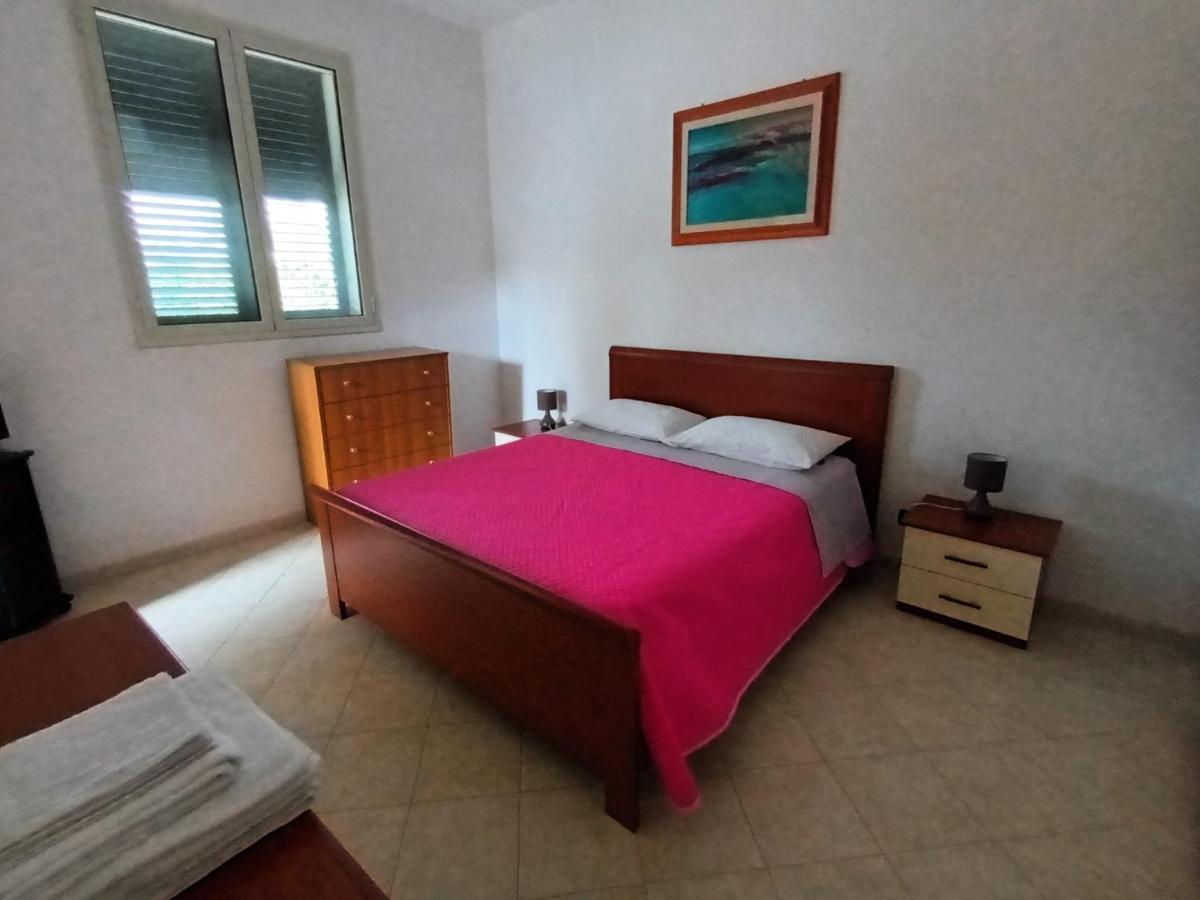 Clave, Affittacamere, Casa Vacanze Cozze 外观 照片