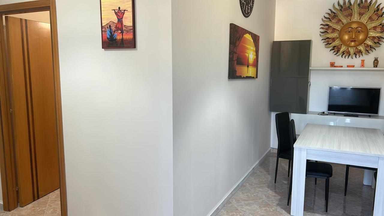 Clave, Affittacamere, Casa Vacanze Cozze 外观 照片